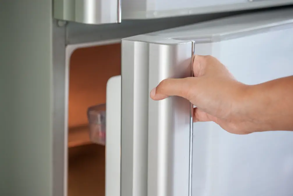 un frigo qui fait du bruit